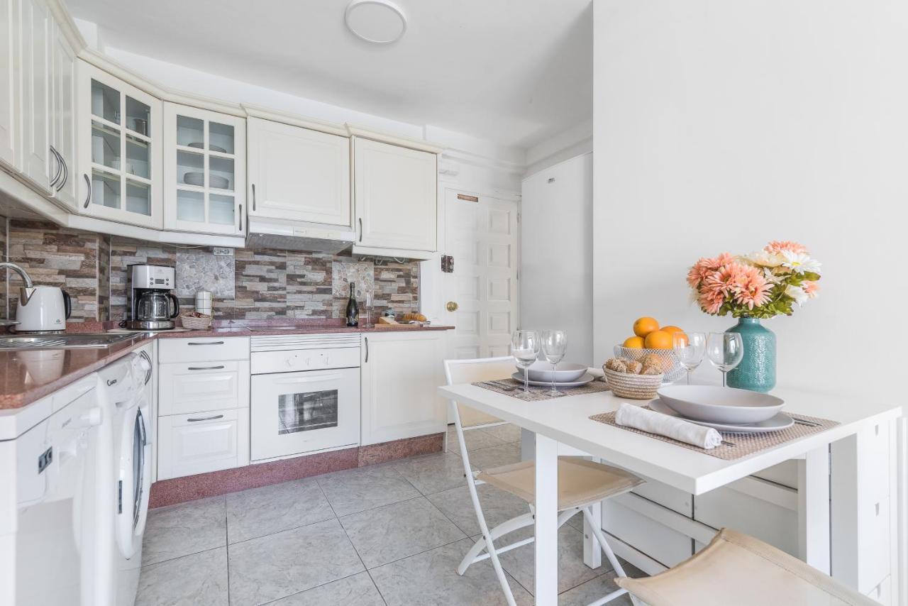 Chic, Cosy & Quiet Apartment Near The Beach Mogan Luaran gambar