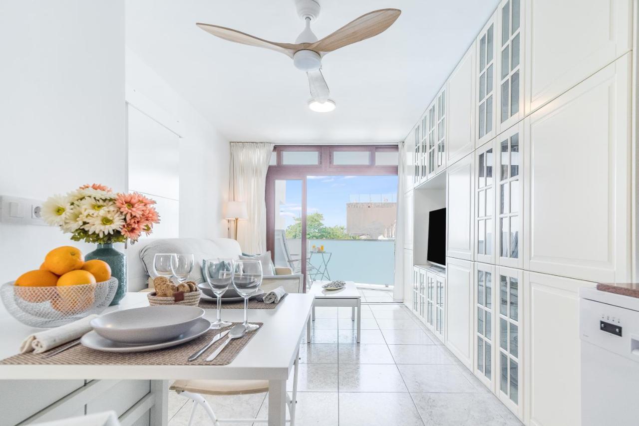 Chic, Cosy & Quiet Apartment Near The Beach Mogan Luaran gambar